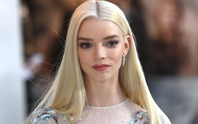 Anya Taylor-Joy protagonista della nuova serie Netflix “How to Kill Your Family”