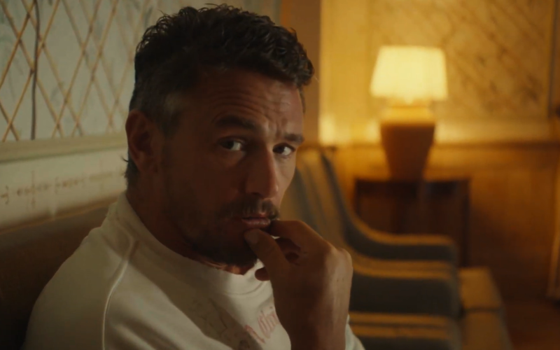 James Franco in un video per il nuovo disco del rapper Ernia